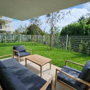 BA Apartment with free garage parking and garden