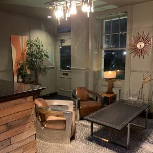 Four Stars Hotel