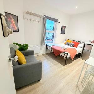 10 minutes to Camdem Town Suites