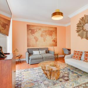Spacious 1 bedroom apartment with a Parking Spot in Chiado