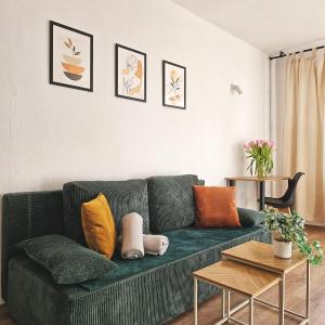 Sunny apartment 3 minutes walk from Rynek square