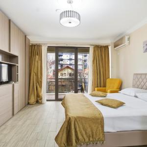 REYNA APART HOTEL