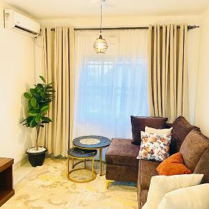 3 bedroom mombasa CBD with AC in all rooms, gym ,free pool,washer
