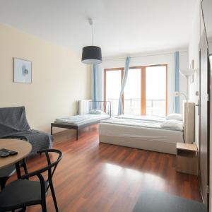 Rooms Green Rydygiera 17 own private room tv wifi