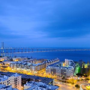 Panoramic Living