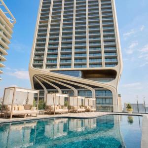 Mercury Suites Apartment with Pool Access in St Julians