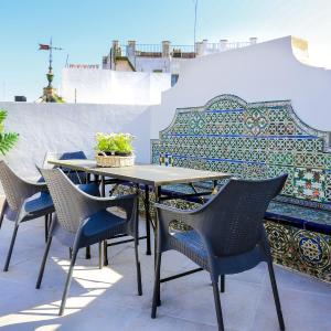 Mateo Gago 13 by Home at Homes