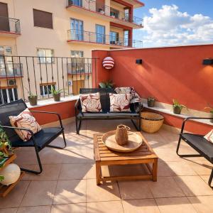 Rooftop Penthouse 2BR Private Terrace