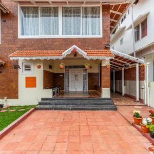 Mihirika's Nirvana 5-BHK With Garden, Gazebo, Bonfire Pit & Scenic Views