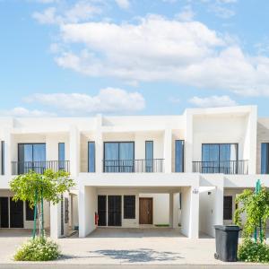 Nasma Luxury Stays - Opulent family escape in coastal community