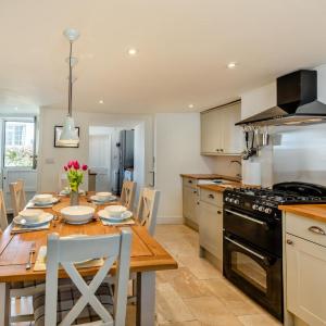 3 Bed in Appledore oc-a29241