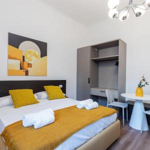 Moon apartments