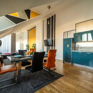 3BR Apartment with Balcony near Naschmarkt City Center