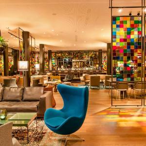 Motel One Köln-Neumarkt
