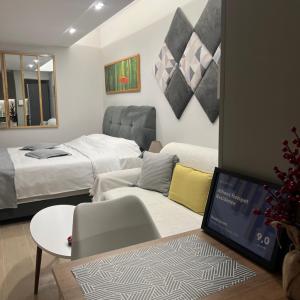 Athens Hotspot Residence