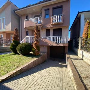Villa Biki