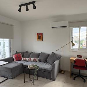 Cozy Central Stay with City Views