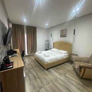 AR Downtown Rooms
