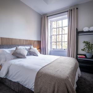 Dalton Sq Apartments