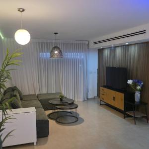 Bond Royal Suite