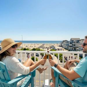 Ocean Views Newly Renovated Private Balcony