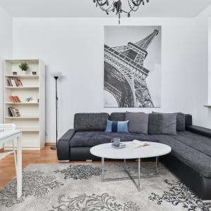 Rynek Apartment The Heart of the City by Noclegi Renters
