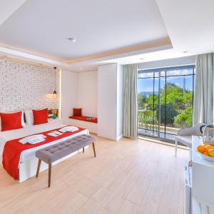 Lale Hotel