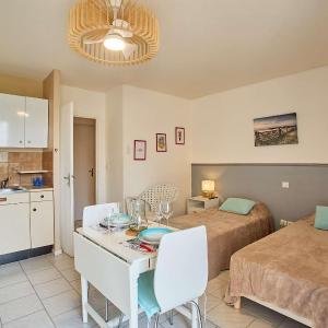 Studio lumineux pour 2 personnes avec balcon, parking et animaux admis - FR-1-841-3
