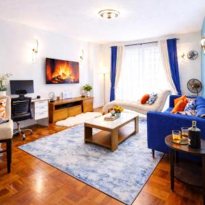 Luxury & Secure Apartment in Westlands Nairobi,Fast WiFi,Workspace and City Views - Urban Vibes Getaways