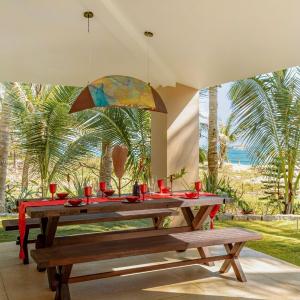 Holiday Villa 6BR Beachfront, Pool, Sauna An Bang Beach