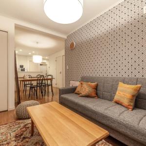 Eldor Nishikoujiya Apartment by Tranova