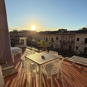 Central Apartment with terrace near teatro Massimo