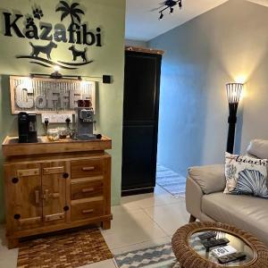 Flic en Flac Beachside Apartment, KAZAFIBI, few seconds walk to beach, partial sea view from Balcony