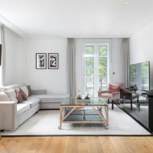 Luxury 2 bedroom flat Park Lane PL12B