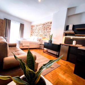 Omega54 City Suites Athens Central Business District