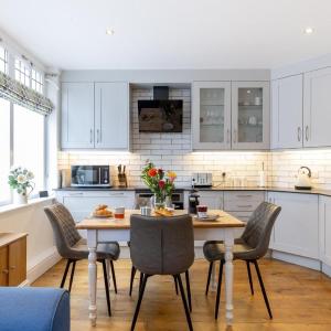 2 Bed in Bath oc-bhr24