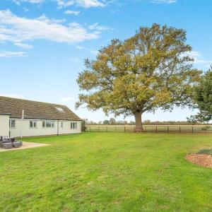 5 Bed in Washbrook oc-m33105