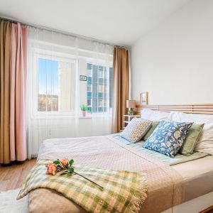 Stylish Studio in Smichov, Private parking, Free Gym