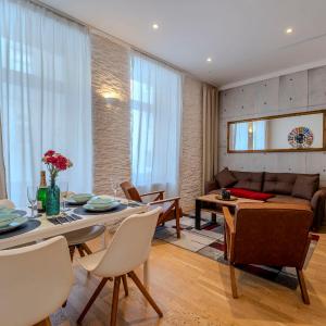 Premium Apartment for 4 near Westbahnhof & Mariahilfer Strasse