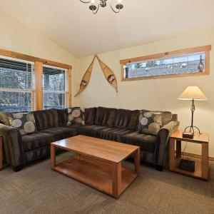 Huckleberry Cottage