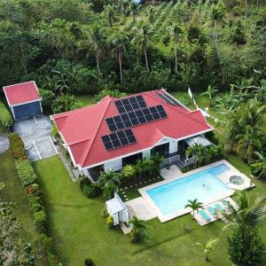 Bohol White House Bed & Breakfast