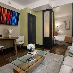 Centrally Located APT in NYC Walk to Time Square