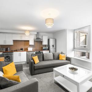 Commercial Street Residence