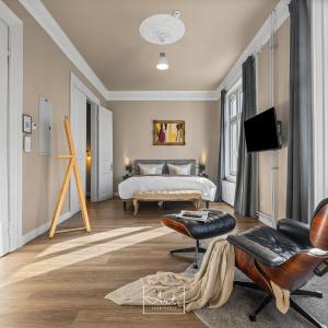 Art Apartments