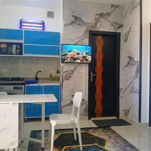 Wavesong Whispers flat where you can enjoy seaview with the best price and enjoy speedy wifi for forigners only ممنوع المصريين