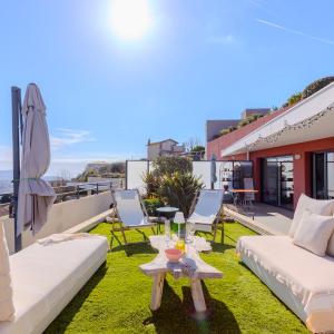 Green Hill Appartement à Nice Terrasse 130m2, Vue panoramique, Piscine, Parking Privé, Climatisation, WiFi