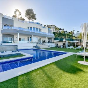 CORAL- Managed by Almarina Villas