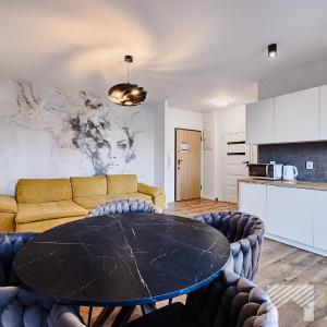 Central Park Prestige by LookAp