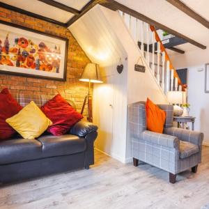 Y Bwythyn - Lovely cottage in village of Spittal