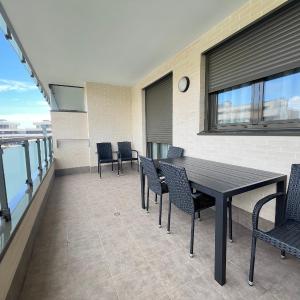 Los Álamos Breeze - Spacious 3BR by the Beach - Pool - Free Parking
